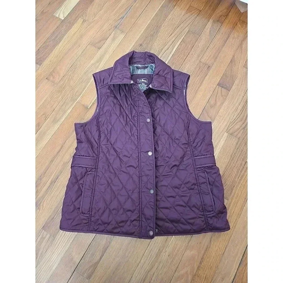 L.L. Bean Jackets & Blazers - LL Bean Vest Women's Burgundy Quilted Plaid Lined Corduroy Collar Pockets Size L